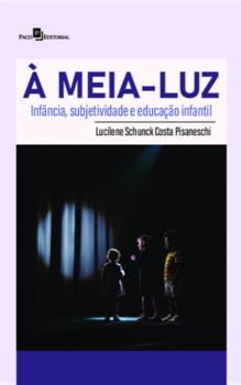 À meia luz
